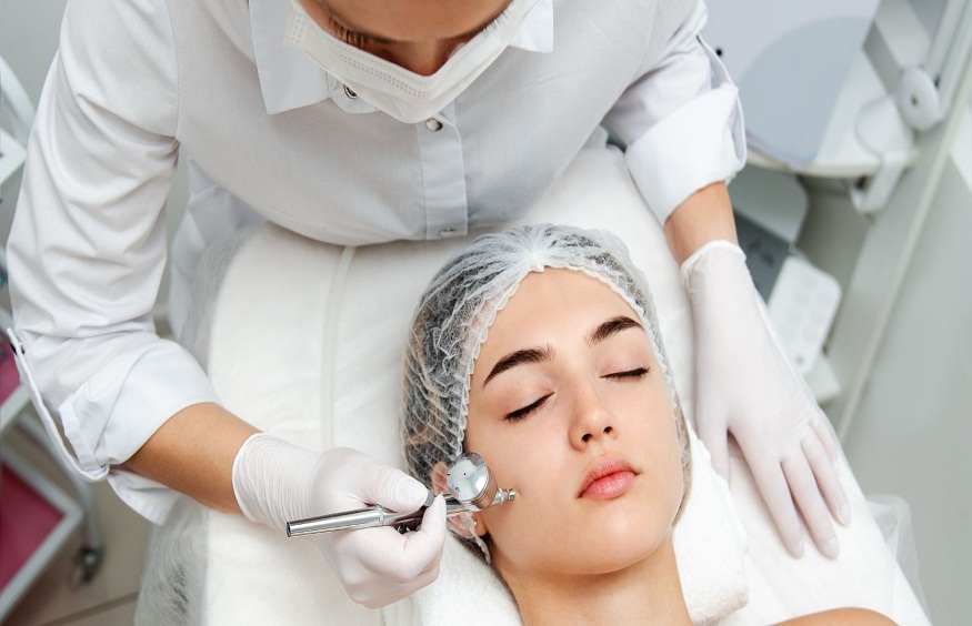 Med Spa Practitioners In Non-Surgical Facelifts